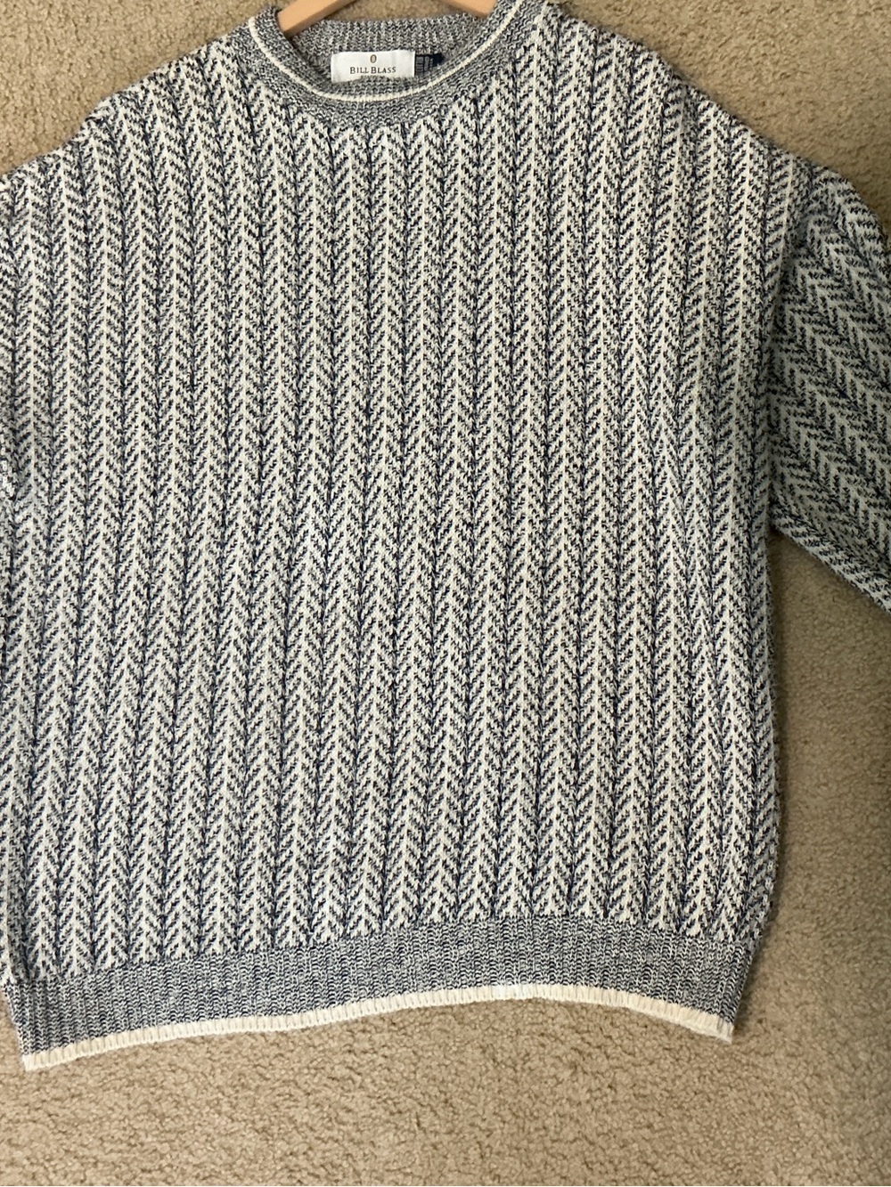 VINTAGE BILL BLASS  100% cotton men’s sweater XL